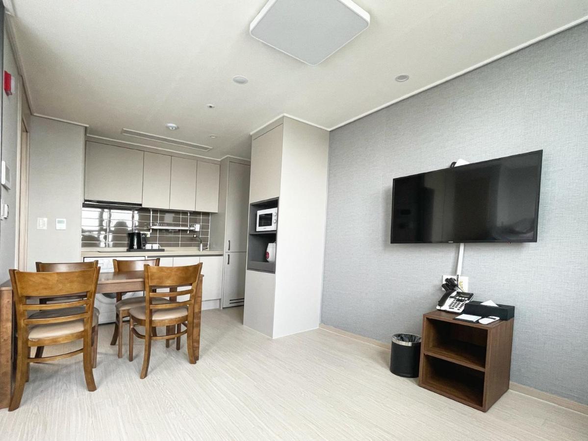 Donghae Oceancity Residence Hotel Eksteriør billede